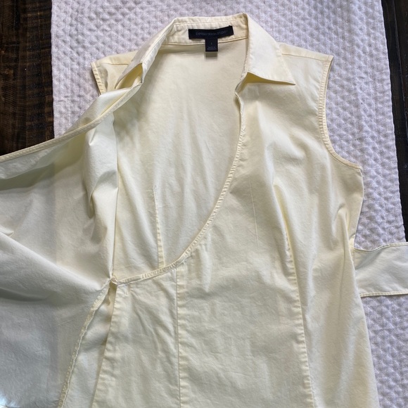 Express Design Studio Yellow Top - Picture 3 of 5